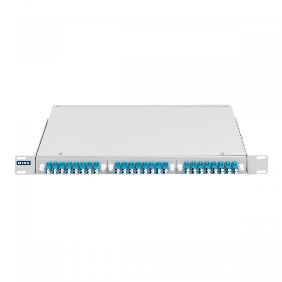 Разветвитель NTSS PREMIUM сплавной 16*1x2 (50/50) оконцованный LC/UPC 9/125, буфер 0.9мм 1310/1550 установлен в 19" 1U кросс